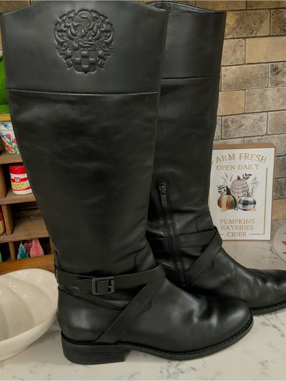 Vince Camuto Tall Riding Boots Size 9M Black Leather Knee High 1/2 Side Zip Faze